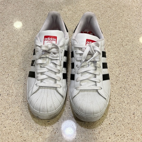 Adidas - Picture 2 of 5